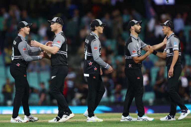न्यूजीलैंड की श्रीलंका पर शानदार जीत, ग्लेन फिलिप्स ने जड़ा शतक, ट्रेंट बोल्ट ने झटके 4 विकेट