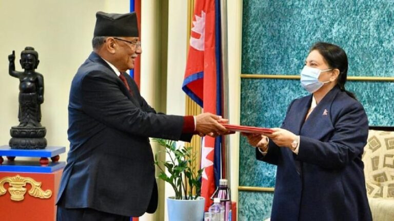 नेपाल में नई सरकार के गठन का रास्ता साफ, प्रचंड लेंगे प्रधानमंत्री पद की शपथ